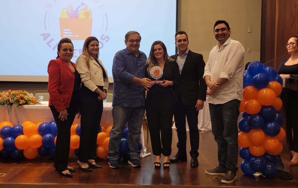 jogo do bicho deu no poste
 recebe prêmio de ‘Instituição Parceira’ do Programa Banco de Alimentos